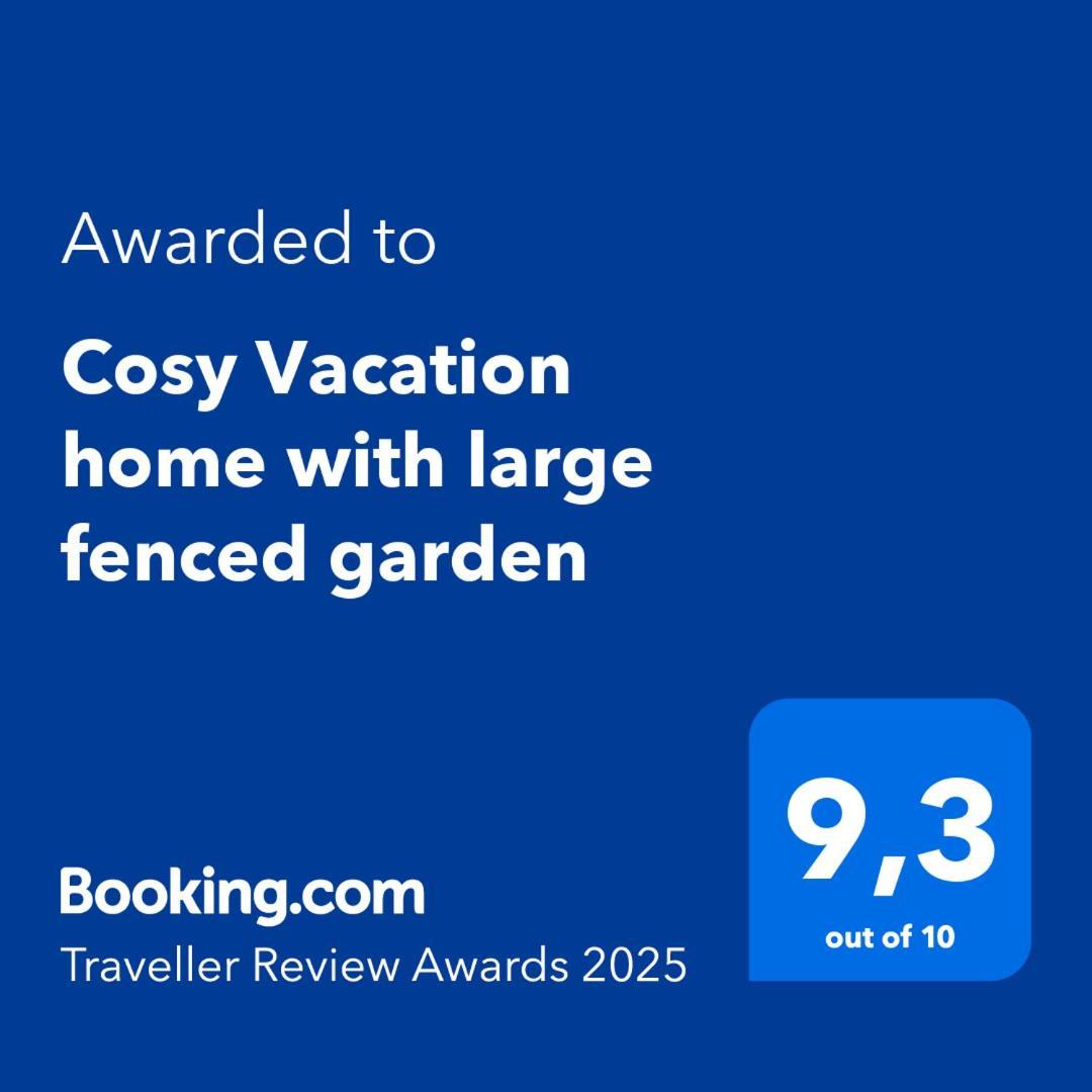 Cosy Vacation Home With Large Fenced Garden Брёйниссе Экстерьер фото